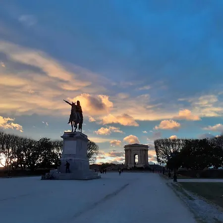 Un Oasis Au Coeur De La Vieille Ville, Classe 4 Etoiles Montpellier